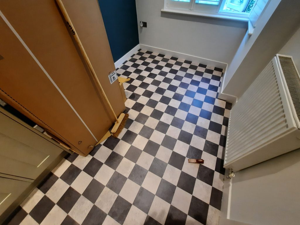 Amtico Signature 6 inch Tiles pic 4